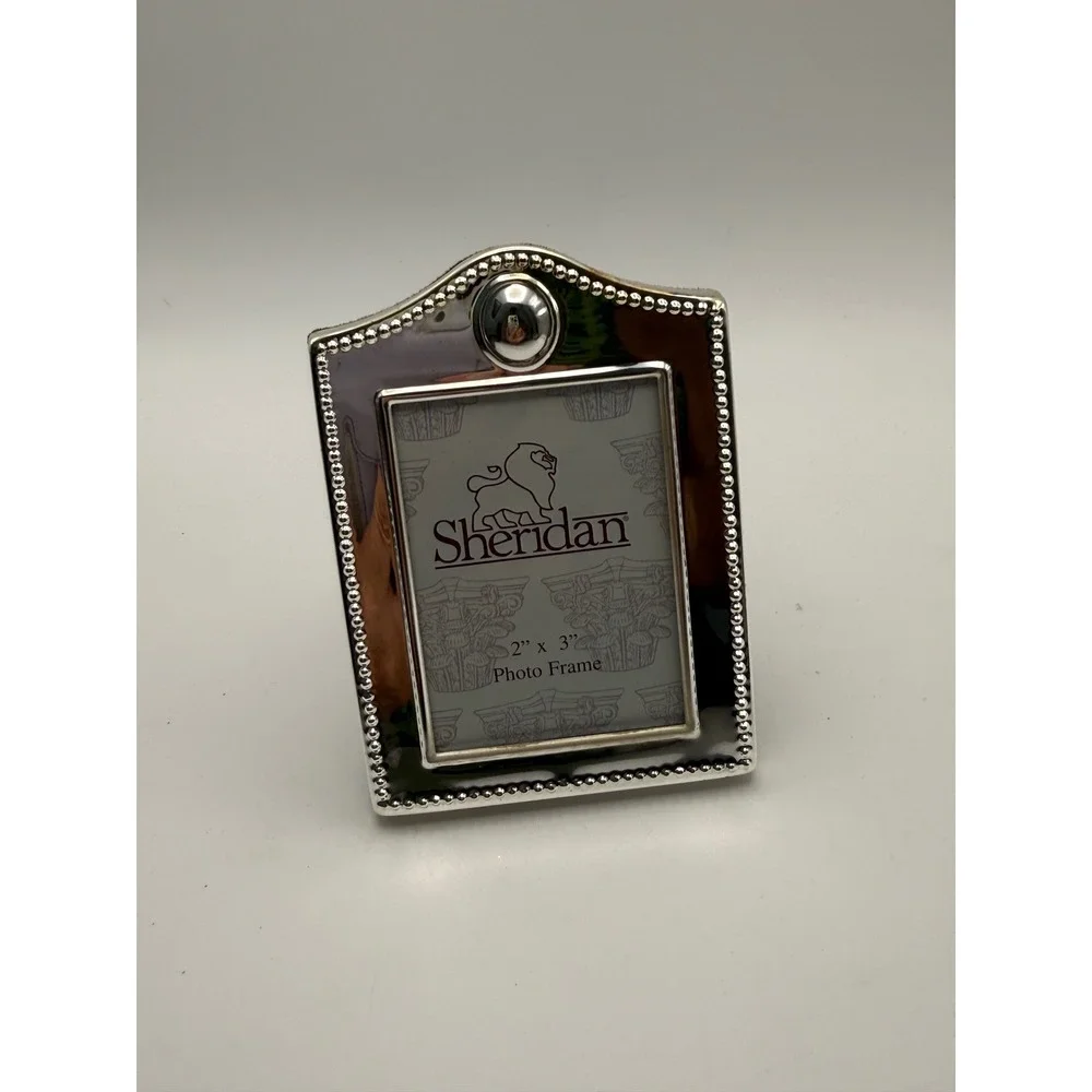 Sheridan Silverplated 2x3 Photo Frame Beaded with Medallion 23036 NIB